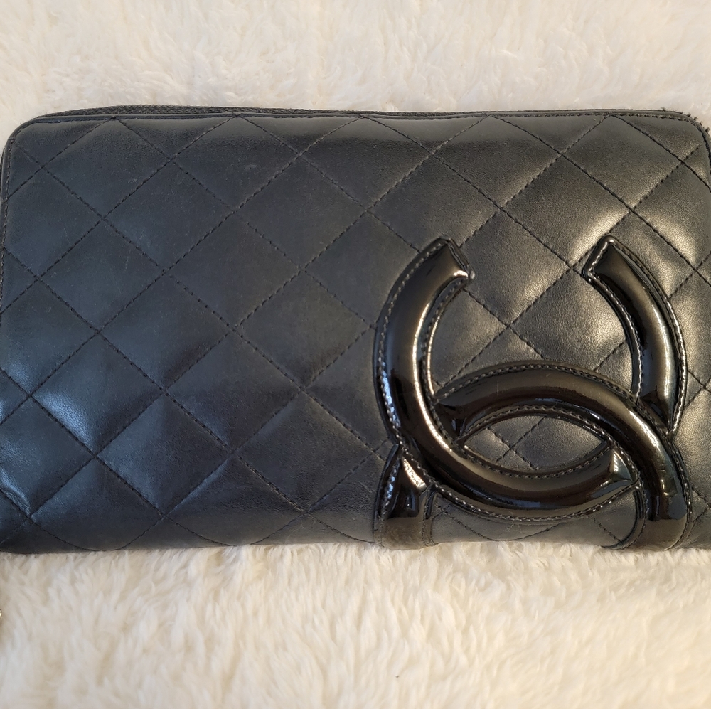 Chanel Cambon organizer wallet.
